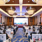 presentation-Vision-Con-on-large-screen